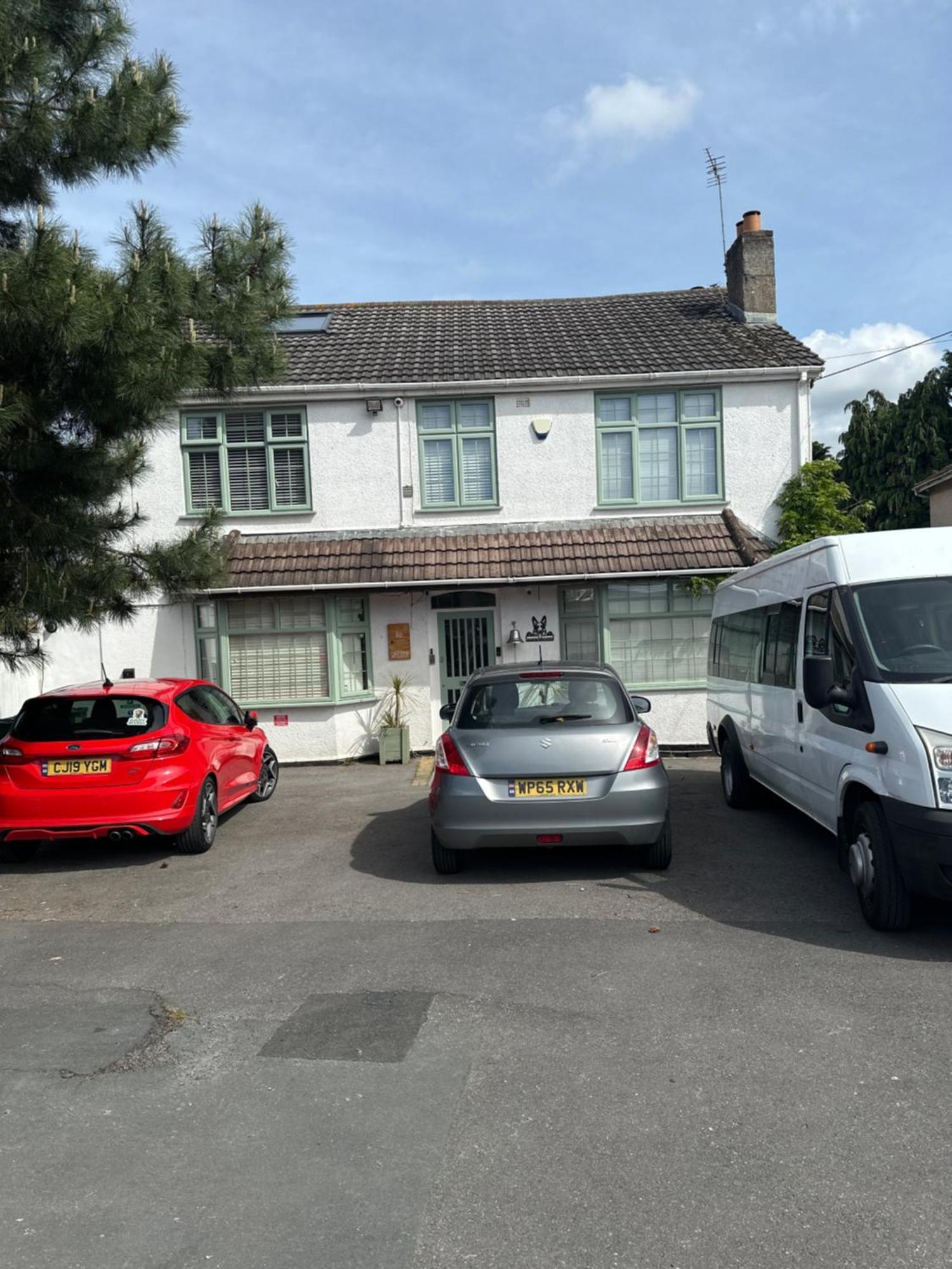 Hotel Barrs Court Beds Warmley Esterno foto